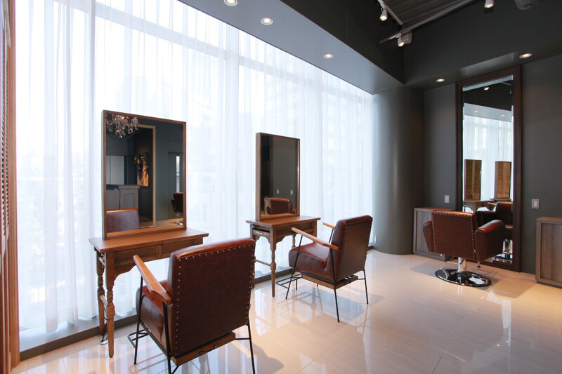 LOANA ROPPONGI | 六本木のヘアサロン