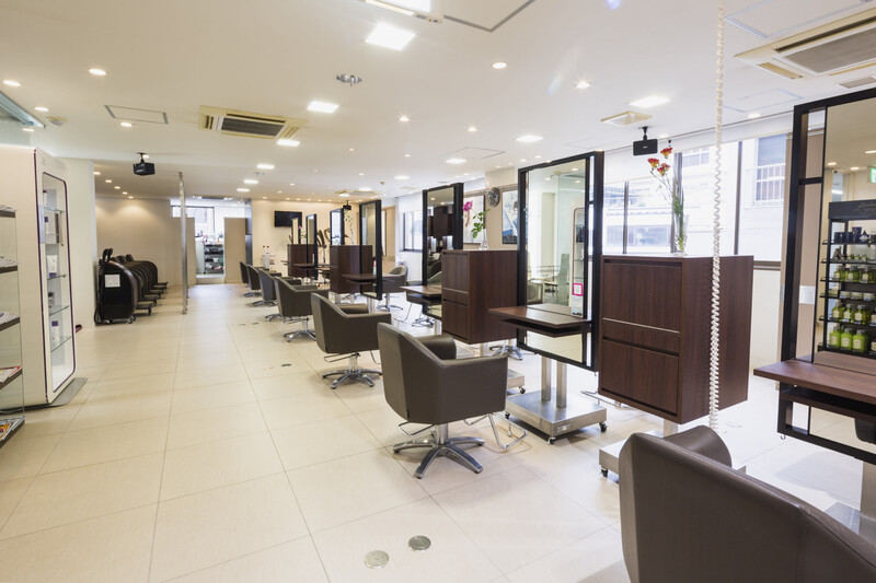 ZELE PROGRE | 渋谷のヘアサロン