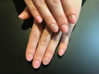 ネイルサロン chantique | 本町のネイルサロン