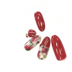 TIARA | 京橋のネイルサロン