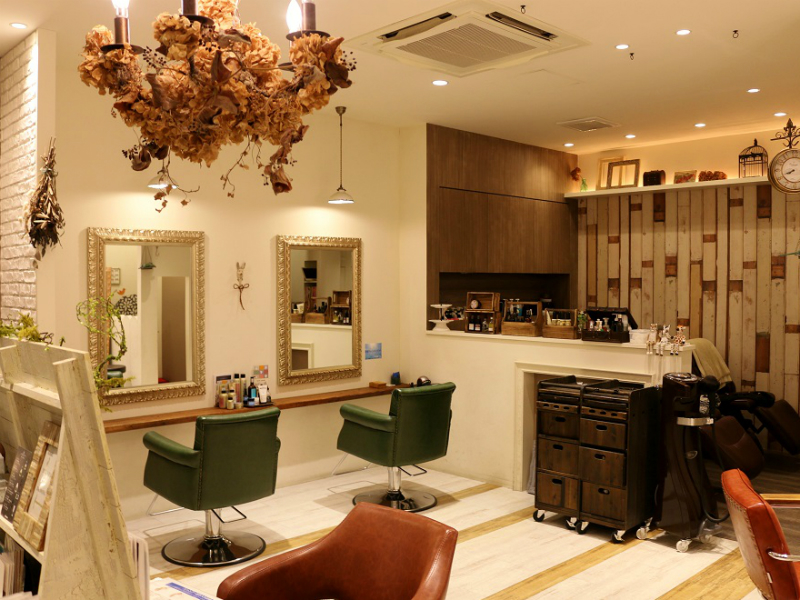 girouette | 久留米のヘアサロン