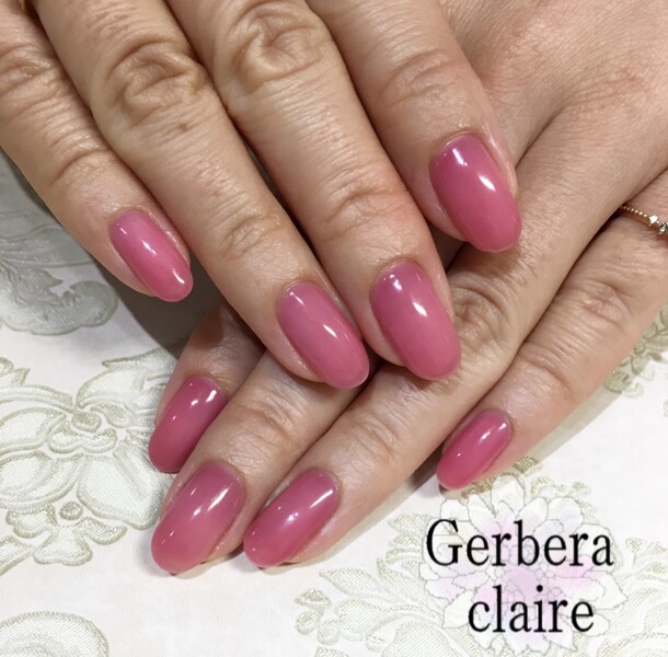 Gerbera claire | 大通のネイルサロン