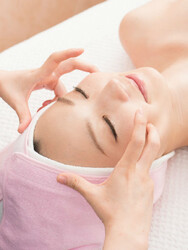 ハイパーナイフ痩身&小顔palupalu | 上野のエステサロン