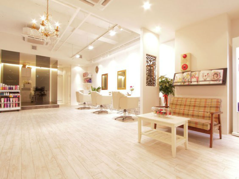 aura | 草津のヘアサロン