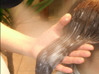 axis More quality from NOAH | 元町のヘアサロン