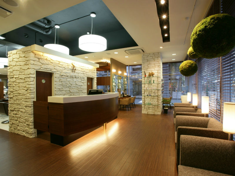 Lyrics HAIR DESIGN | 静岡のヘアサロン