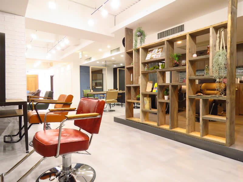 is 札幌 | 大通のヘアサロン