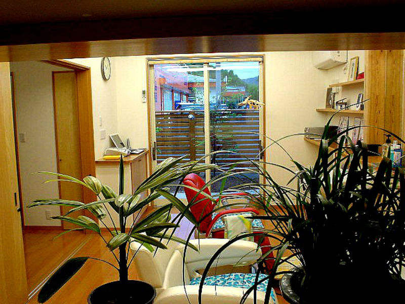 髪工房  日曜の朝 | 鳥取のヘアサロン