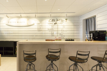 UNITED BEAUTY WEST COAST | 小松のヘアサロン