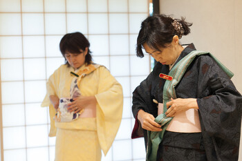 キモノサリー着付教室 | 高田馬場のヘアサロン