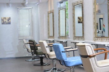 Liraica【リライカ】 | 新宿のヘアサロン