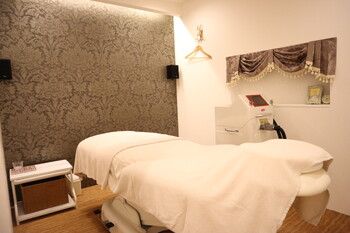 RELAXATION REBORN | 府中のリラクゼーション