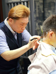 モアナ理容室 | 新宿のヘアサロン