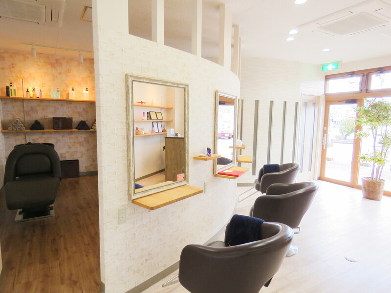 mouf -hair&eyelash- | 徳島のヘアサロン