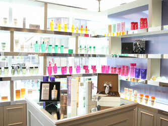 ZELE上尾 | 上尾のヘアサロン