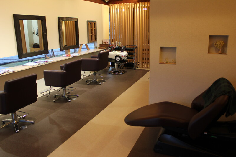 COMODO | 丸亀のヘアサロン