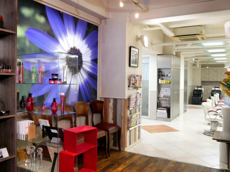 HAIR & MAKE EARTH 亀有店 | 亀有のヘアサロン