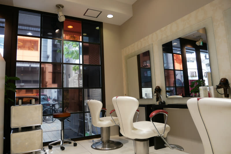 HAIR & MAKE EARTH 恵比寿店 | 恵比寿のヘアサロン