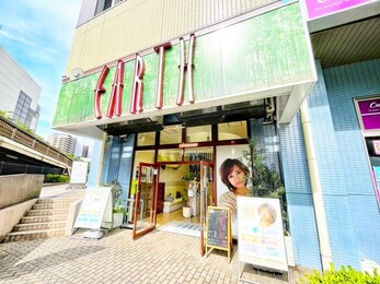 HAIR &amp; MAKE EARTH 検見川浜店