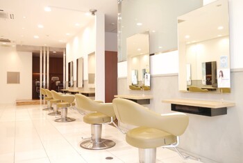 HAIR &amp; MAKE EARTH 船橋店