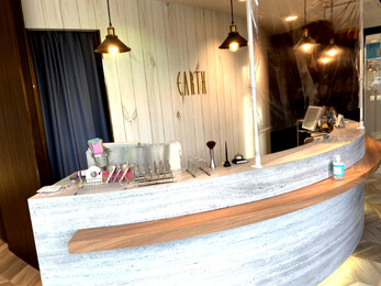 HAIR &amp; MAKE EARTH 三田南ウッディタウン店