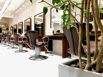 HAIR &amp; MAKE EARTH 三ツ境店