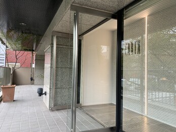 HAIR &amp; MAKE EARTH 国立店