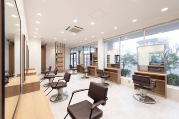 HAIR &amp; MAKE EARTH 酒田店