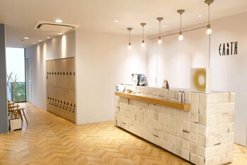 HAIR &amp; MAKE EARTH 調布店