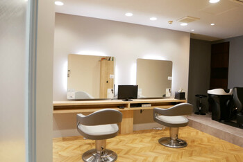 HAIR & MAKE EARTH 調布店 | 調布のヘアサロン