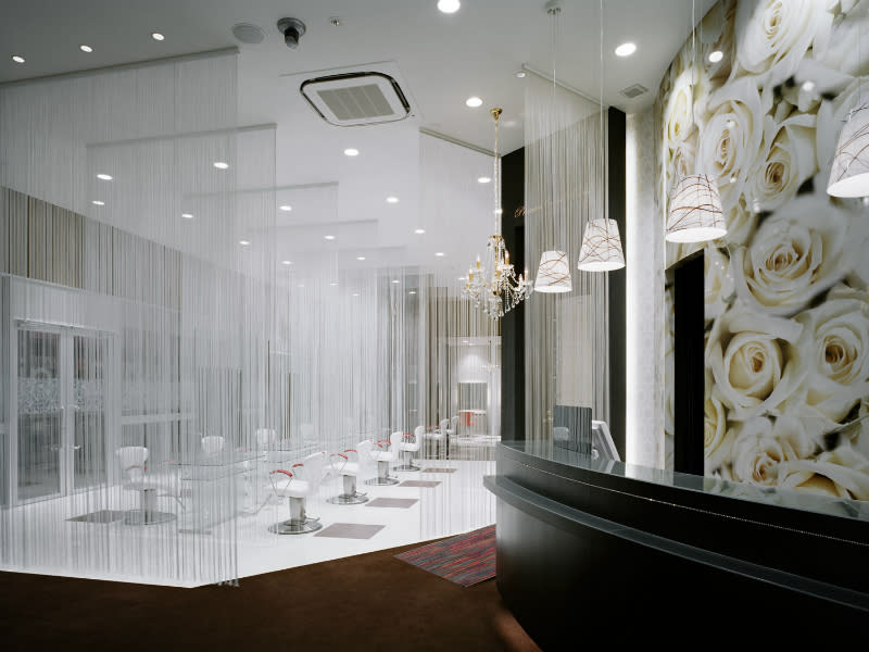 HAIR & MAKE EARTH あがり浜店 | 那覇のヘアサロン