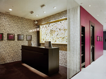 HAIR &amp; MAKE EARTH 金町店