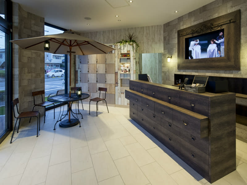 EARTH coiffure beauté 小山店 | 小山のヘアサロン