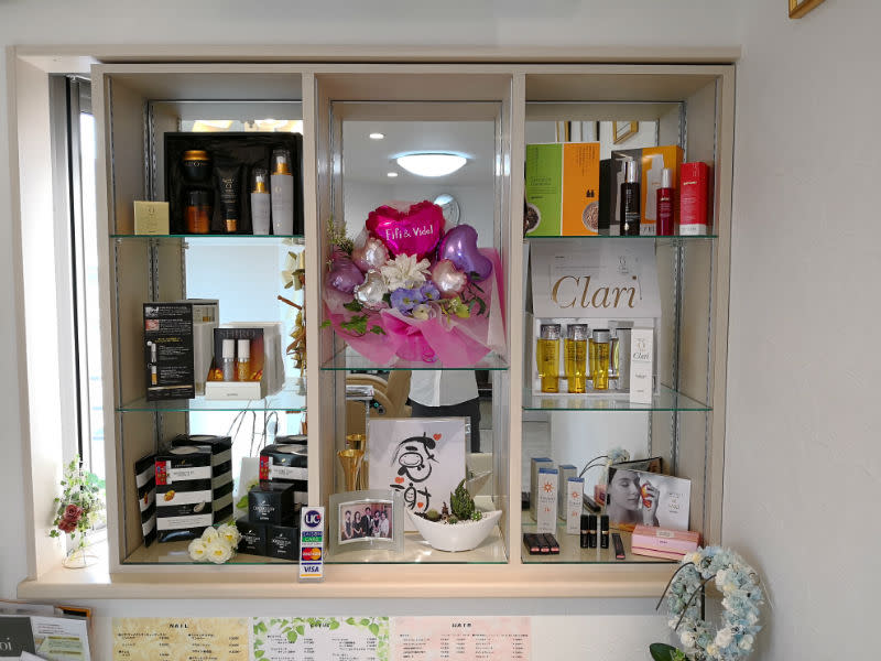 Fifi & Vidal | 大津のヘアサロン