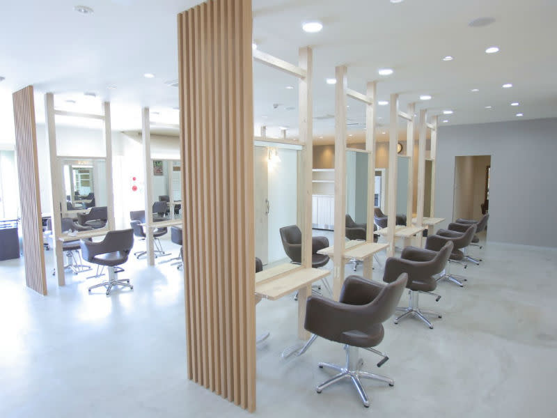 YoLo.【ヨロ】 | 伊丹のヘアサロン