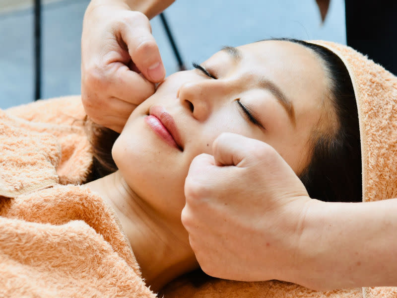 手のひら整顔術 笑楽館 | 泉佐野のリラクゼーション