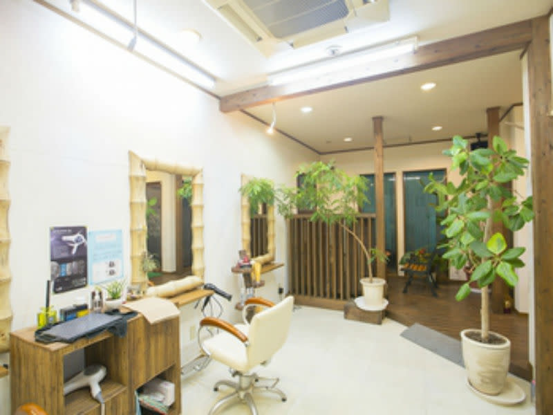 ヘアレスト ポレ・ポレ | 十三のヘアサロン