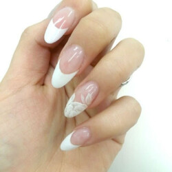 ネイルサロン ロッチャ | 大宮のネイルサロン