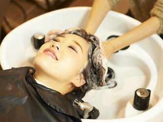 眉毛とまつげとヘアサロン 美容室 綿帽子 緑区店（ヘア予約） | 豊明のヘアサロン