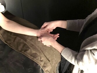 NADiR 横須賀中央〈貸切美容室〉 | 横須賀のヘアサロン