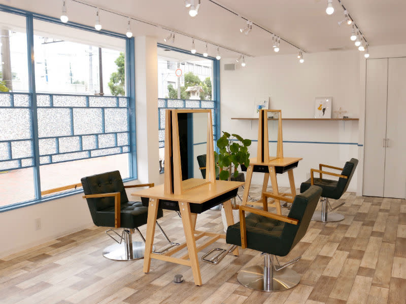 FRAMES | 伊勢のヘアサロン