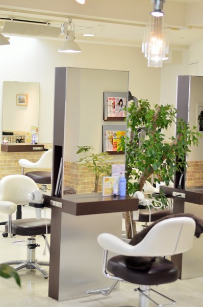 AGORA HAIR DESIGN | 中野のヘアサロン