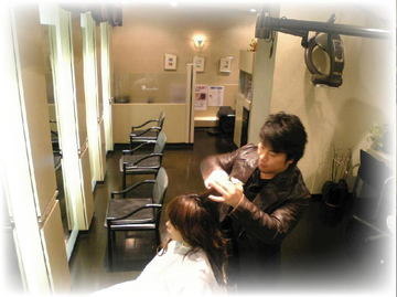 Eucharis Bee | 西葛西のヘアサロン Eucharis Bee | 西葛西のヘアサロン