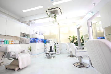 in the sea | 登戸のヘアサロン