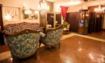 MaxBlonde | 表参道のヘアサロン