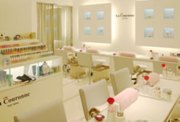 La Couronne 新宿店 | 新宿のネイルサロン