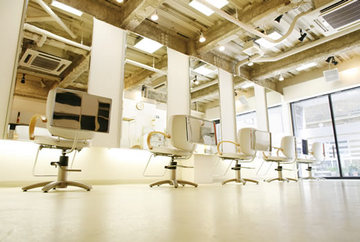 de-cellier 曙橋 | 神楽坂のヘアサロン