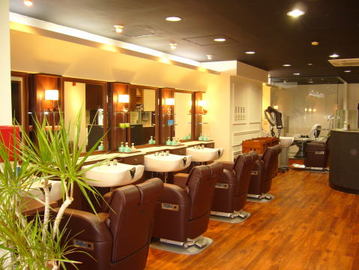 どれっしんぐ　五反野店 | 綾瀬のヘアサロン