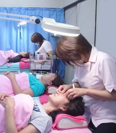 ヘルシースリム 草加 (山崎接骨鍼灸院併設) | 草加のアイラッシュ ヘルシースリム 草加 (山崎接骨鍼灸院併設) | 草加のアイラッシュ