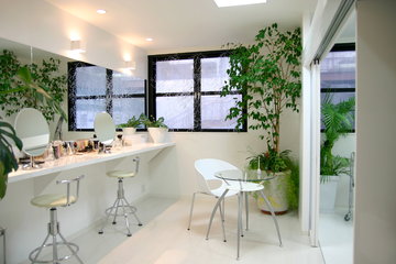 メイクアップスタジオフラウ | 港北ニュータウンのエステサロン メイクアップスタジオフラウ | 港北ニュータウンのエステサロン